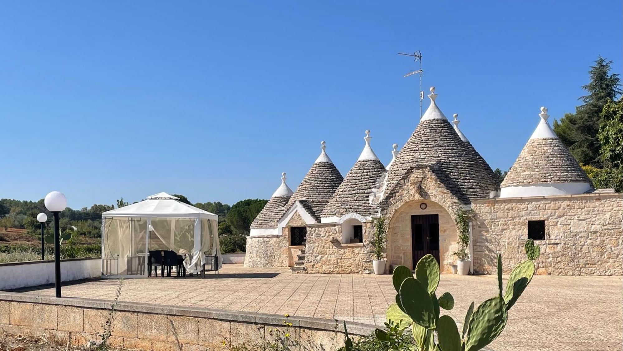 Trulli Del Sole Villa Martina Franca Buitenkant foto