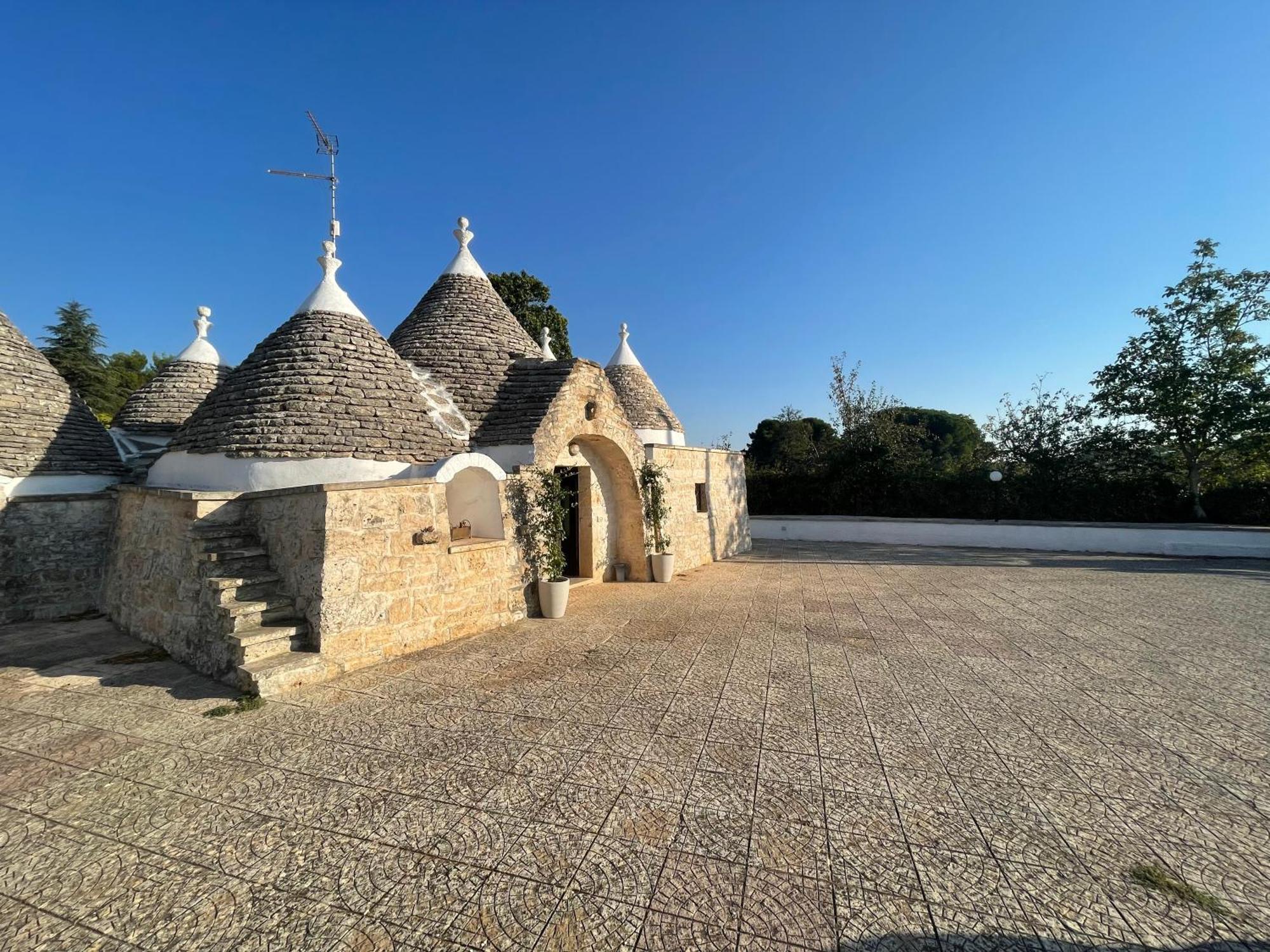 Trulli Del Sole Villa Martina Franca Buitenkant foto