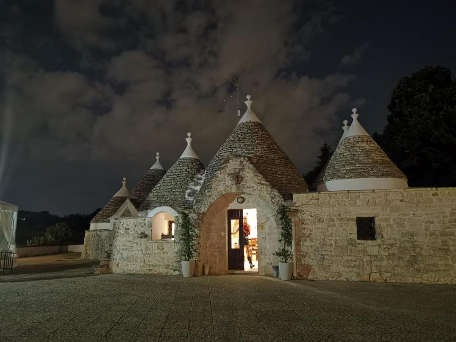 Trulli Del Sole Villa Martina Franca Buitenkant foto